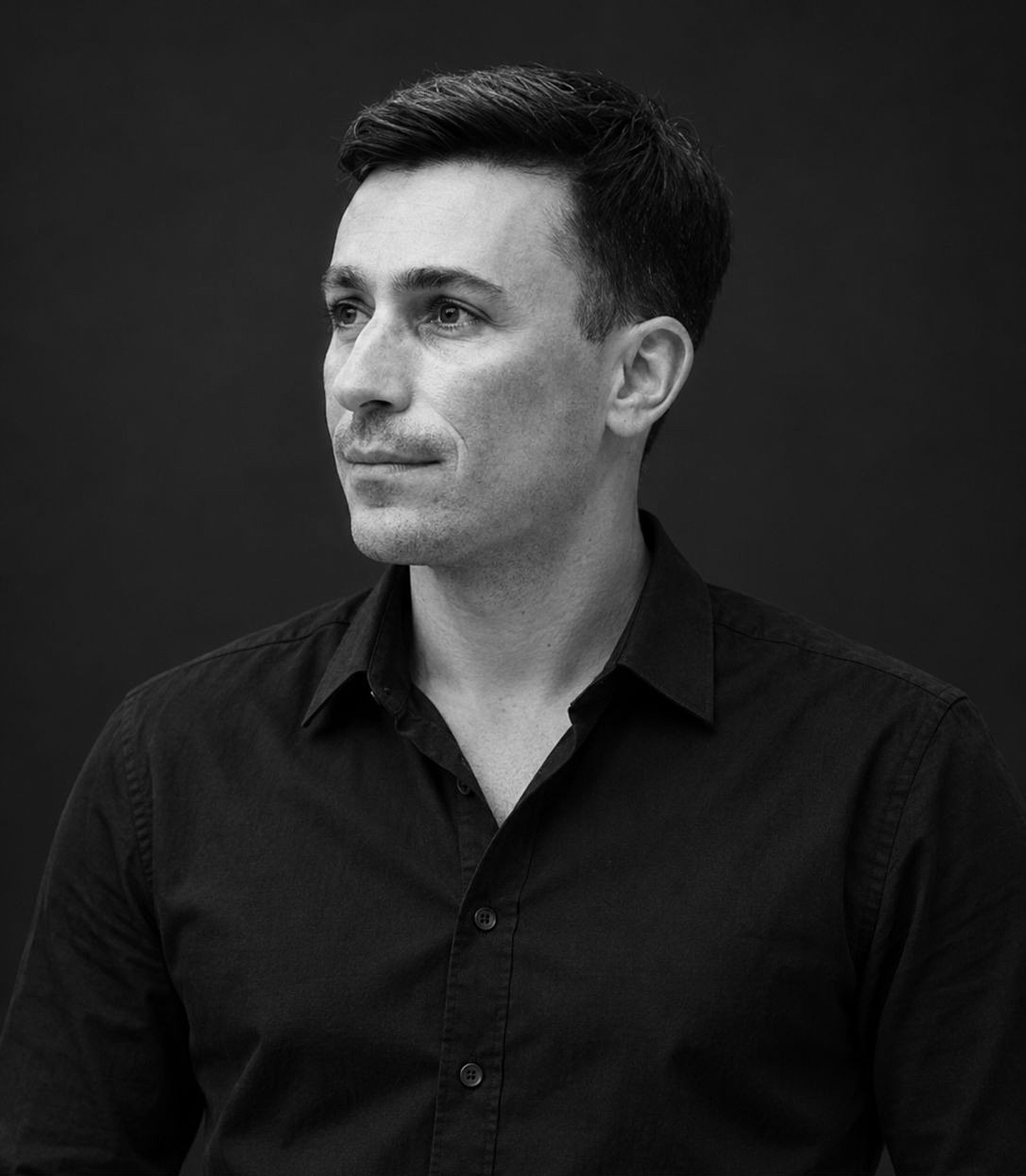 Portrait de Mathieu Poujade, conseiller immobilier iad à Perpignan